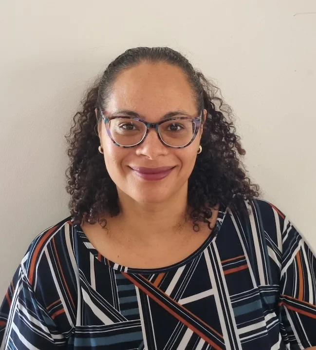 Profa. Daniela Cardoso Lourenço Alves